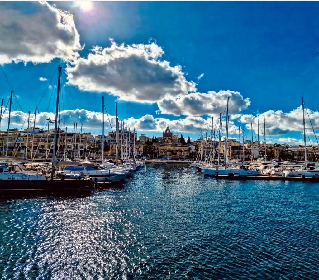 New & Unique Apartment - A 5 Minutes Ferry To Capital City Of Valletta Senglea Dış mekan fotoğraf